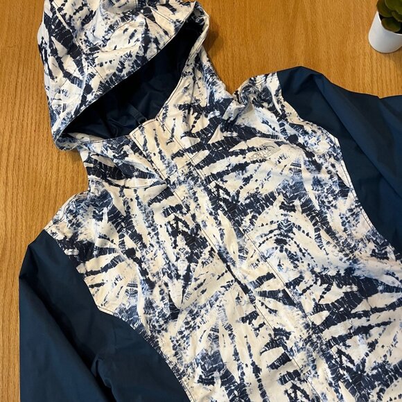 The North Face Girls Rain Jacket - Picture 2 of 7